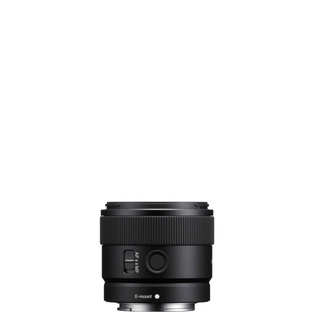E 11mm F1.8