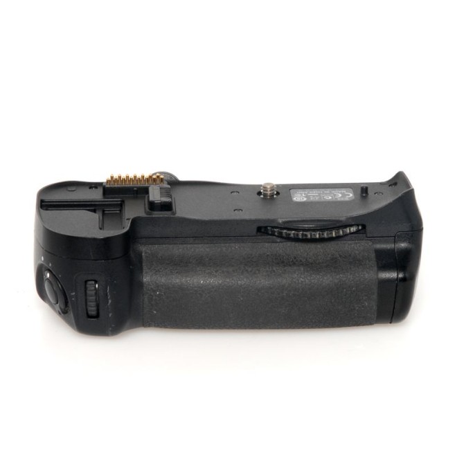 GRIP MB-D10 pour D700/300S