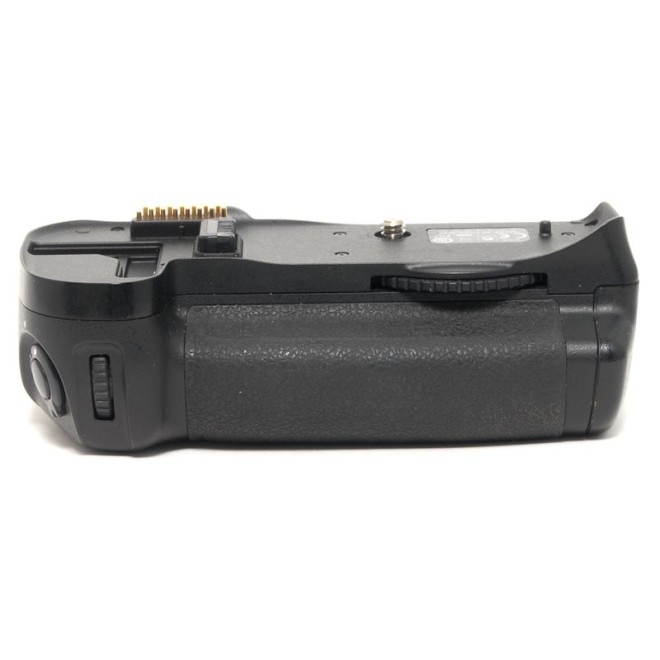 GRIP MB-D10 pour D700/300S