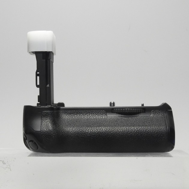 GRIP BG-E14 POUR CANON 90D