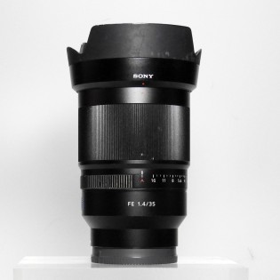 FE 35 F/1.4 ZEISS