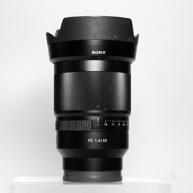 FE 35 F/1.4 ZEISS