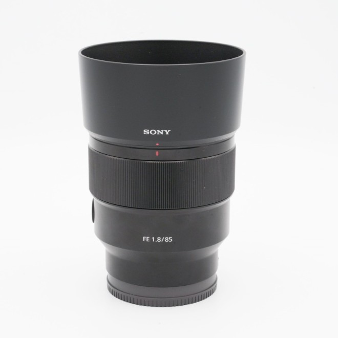 SONY FE 85 F/1.8