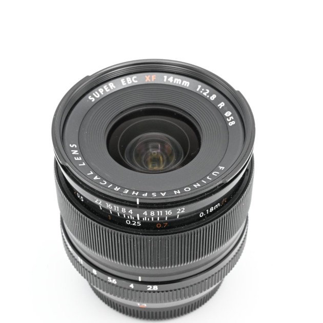 FUJI XF 14 F/2.8 R