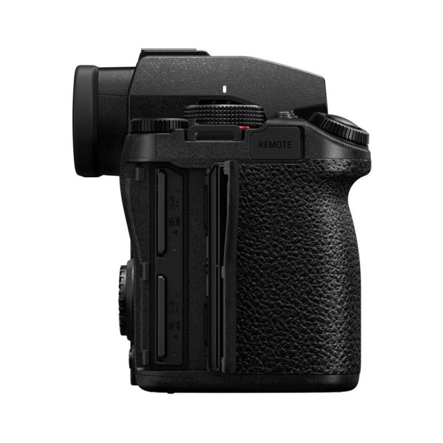 LUMIX S5 II