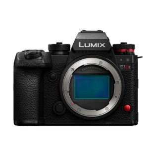 Panasonic Lumix S1IIE hybride plein format - Concept Store Photo