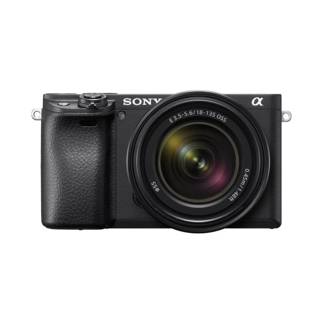 Alpha 6400 + E 18-135 F/3.5-5.6 OSS Alpha 6400 + E 18-135 F/3.5-5.6 OSS