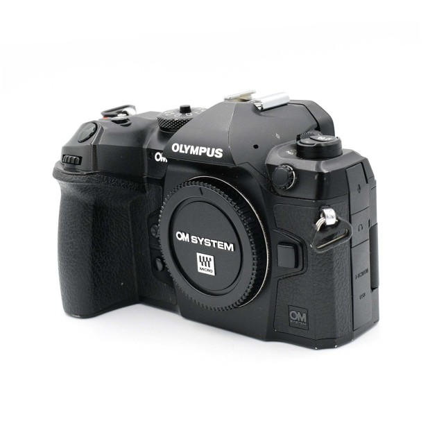 OM SYSTEM OM-1