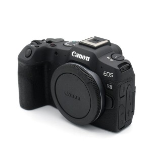 Canon EOS R8