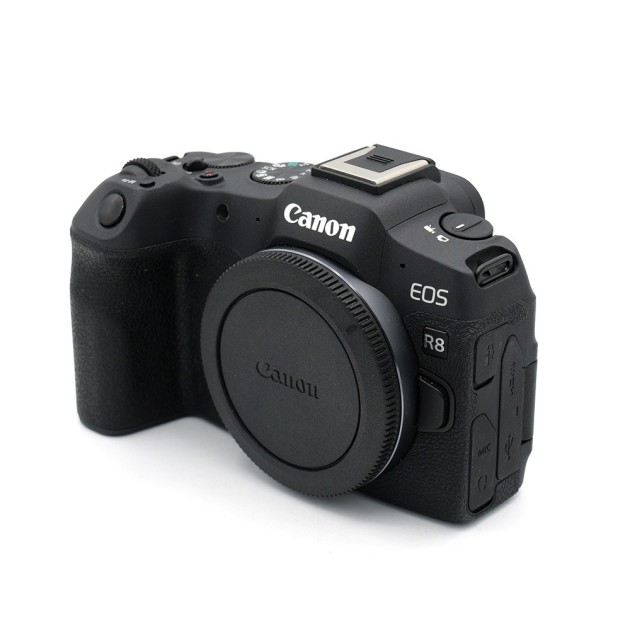 Canon EOS R8