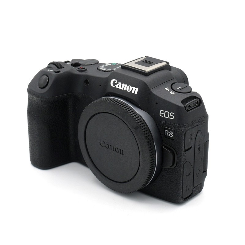 Canon EOS R8