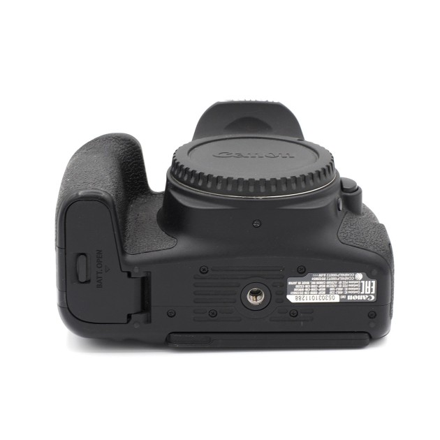 CANON EOS 77D