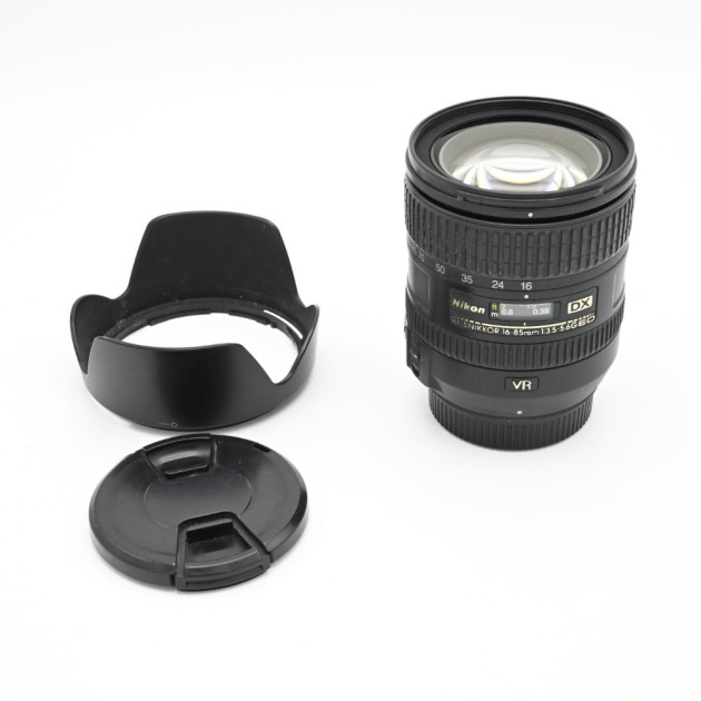 NIKON AF-S 16-85 F3.5-5.6G ED VR