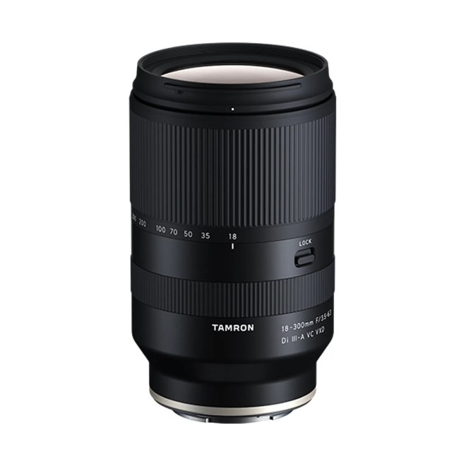 18-300 F3.5-6.3 DI III-A VC VXD - Objectif Tamron - Concept Store Photo 18-300 F3.5-6.3 DI III-A VC VXD - Objectif Tamron - Concept Store Photo