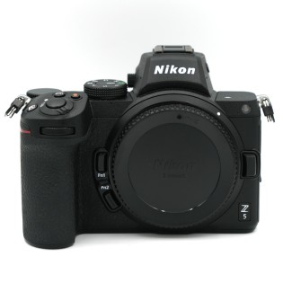 Nikon Z5 - Hybride occasion - Concept Store Photo