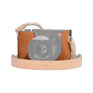 Demi-étui cuir Leica pour appareil photo - Concept Store Photo