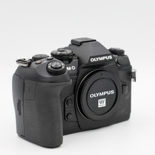 Olympus OM-D E-M1II - Occasions - Concept Store Photo