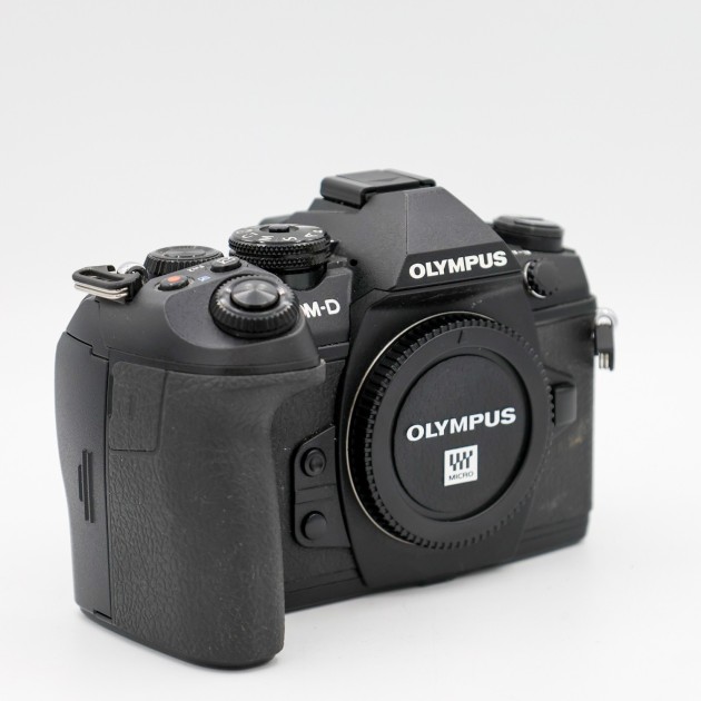 Olympus OM-D E-M1II - Occasions - Concept Store Photo