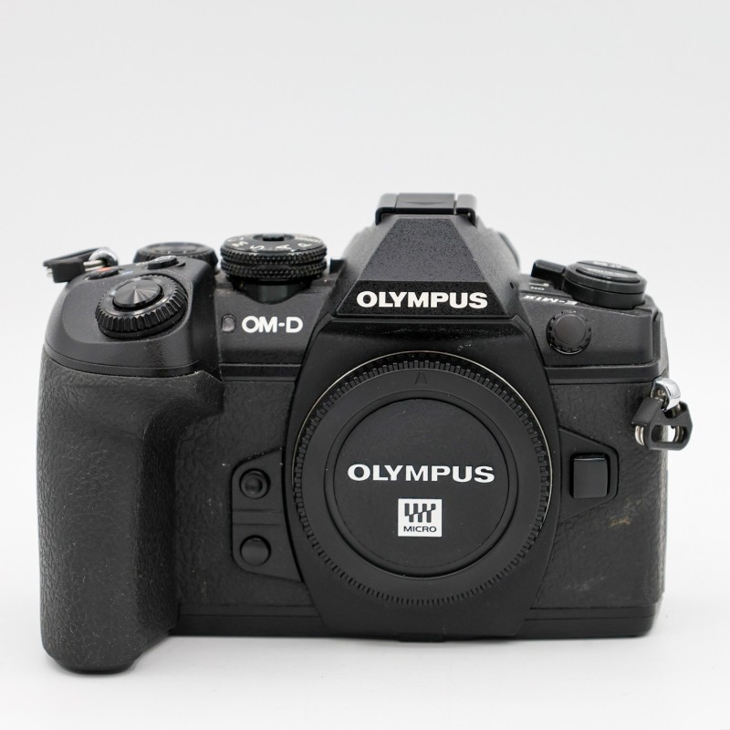 Olympus OM-D E-M1II - Occasions - Concept Store Photo
