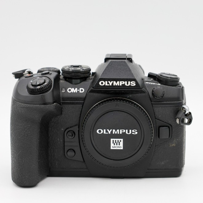 Olympus OM-D E-M1II - Occasions - Concept Store Photo