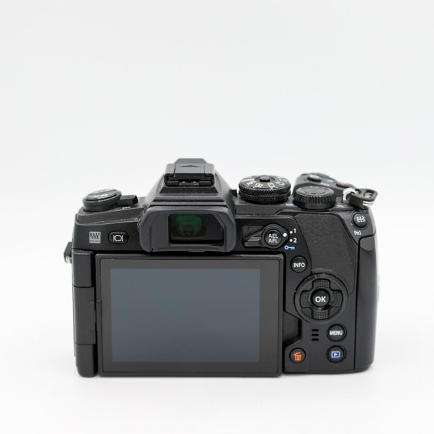 Olympus OM-D E-M1II - Occasions - Concept Store Photo