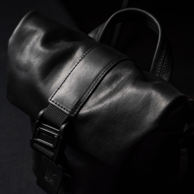 Sac photo bandoulière Wotancraft Pilot 2L Black Leather