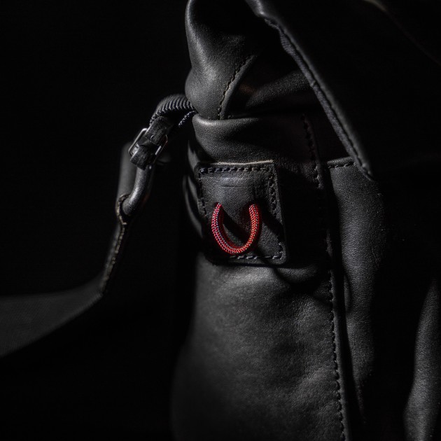 Sac photo bandoulière Wotancraft Pilot 2L Black Leather