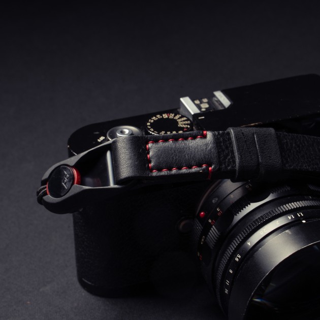 Dragonne photo cuir Wotancraft Wrist Strap 002