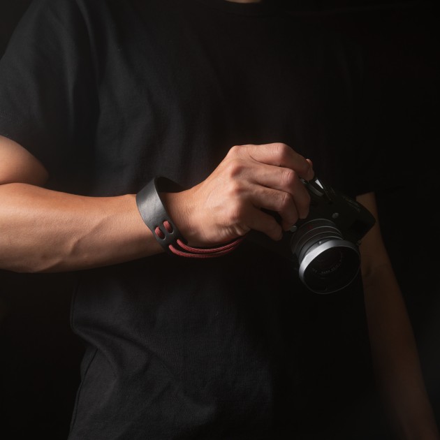 Dragonne photo cuir Wotancraft Parashooter Wrist Strap