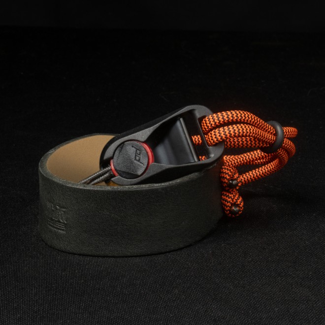 Dragonne photo cuir Wotancraft Parashooter Wrist Strap