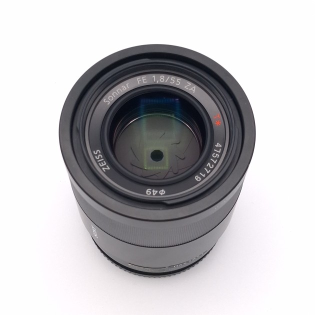 SONY ZEISS FE 55 F1.8 d'occasion | Concept Store Photo