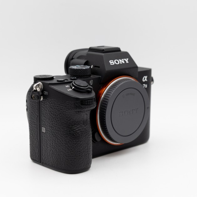 SONY ALPHA 7 III d'occasion | Concept Store Photo