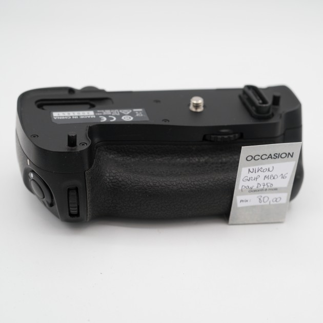 NIKON GRIP MBD16 pour D750 d'occasion | Concept Store Photo