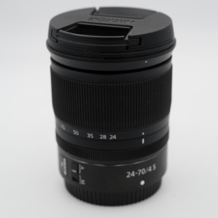 NIKON Z 24-70 F4 d'occasion | Concept Store Photo