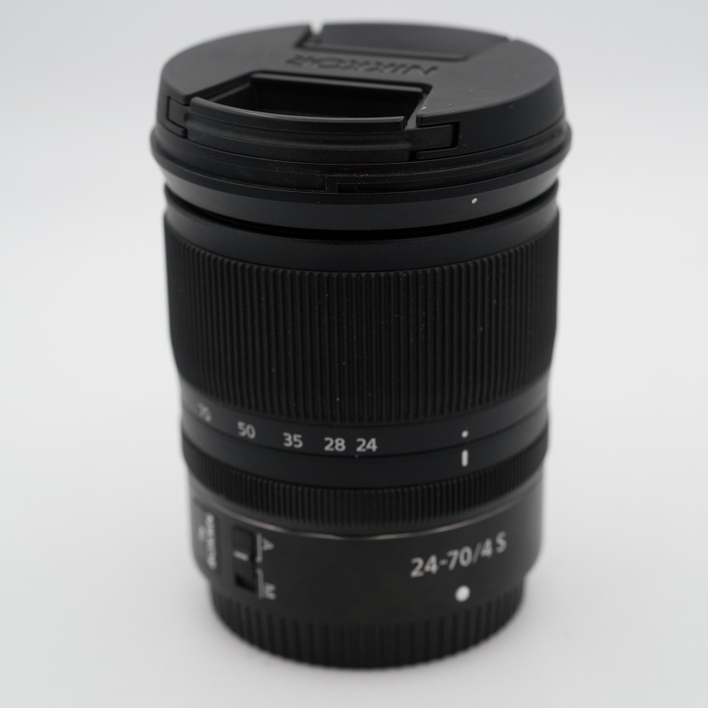 NIKON Z 24-70 F4 d'occasion | Concept Store Photo