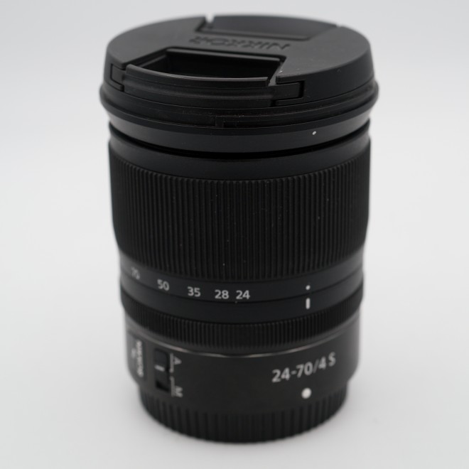 NIKON Z 24-70 F4 d'occasion | Concept Store Photo