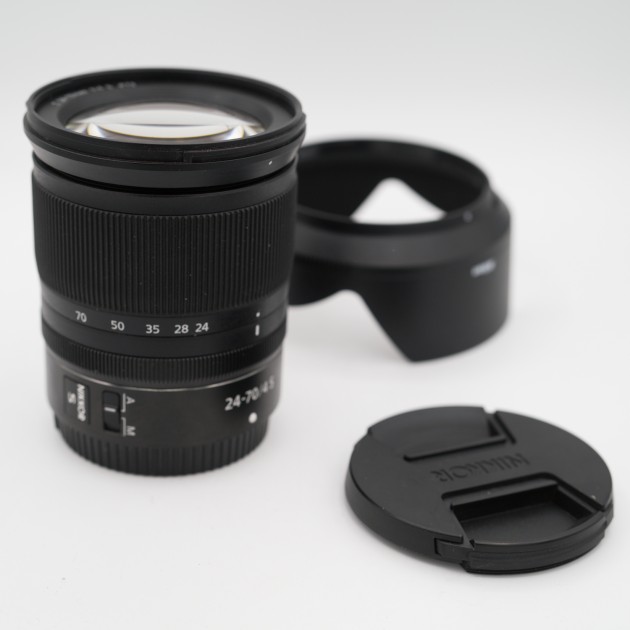 NIKON Z 24-70 F4 d'occasion | Concept Store Photo
