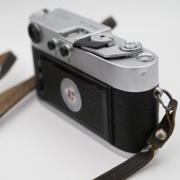 LEICA M4 SILVER d'occasion | Concept Store Photo