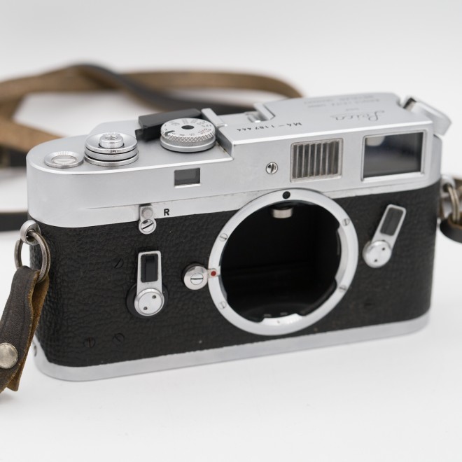 LEICA M4 SILVER d'occasion | Concept Store Photo
