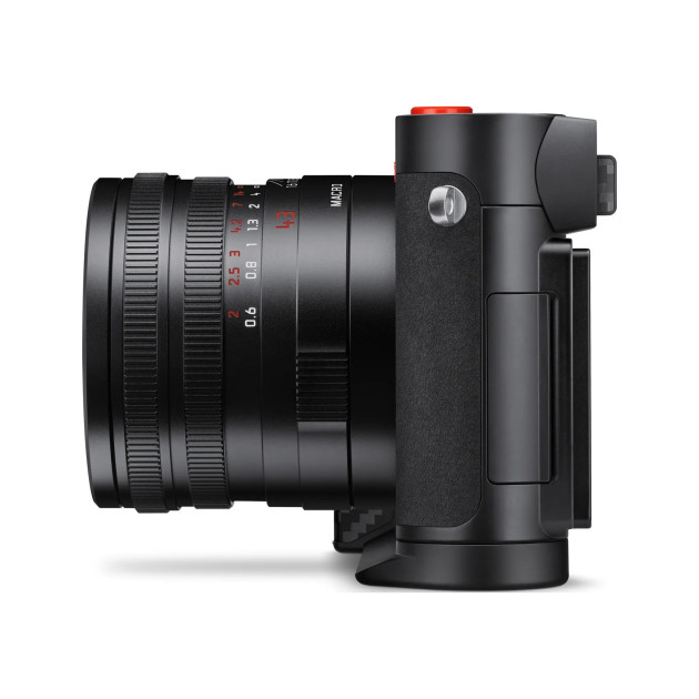 Leica Q3 43 Formula 1® Edition, compact plein format